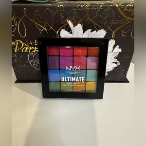 BS1 - NYX Professional makeup ultimate shadow palette - BRIGHTS